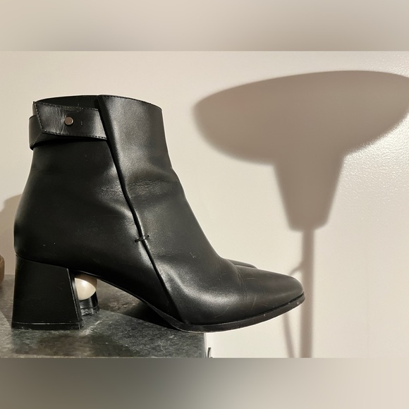 Nicholas Kirkwood leather boots - Picture 1 of 7